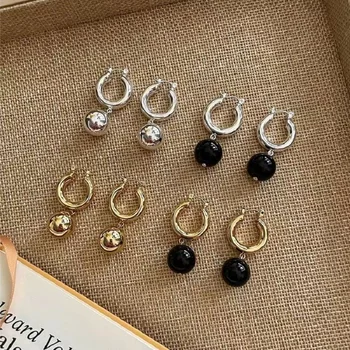 Black Bead Peadant Ear Buckle Tuščiaviduriai metaliniai auskarai moterims Merginoms Korėjiečių minimalistinis prašmatnus mados dizainas INES papuošalų dovanos
