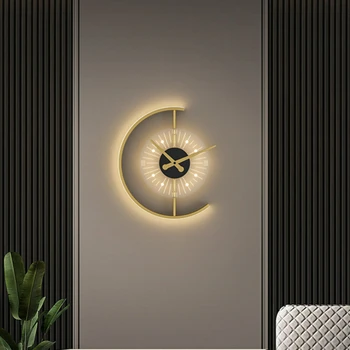 Šiaurietiškas modernus sieninis šviestuvas su laikrodžiu fojė Lovos virtuvės televizoriaus fonas Praėjimo koridorius Minimalistinis dizaineris Menas Buitinė technika