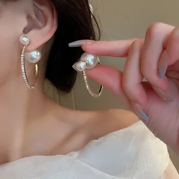 Ajojewel Moteriški dvigubos pusės auskarai Perlų lankai Ins Style Rhinestone Elegantiški papuošalai Mados daiktai