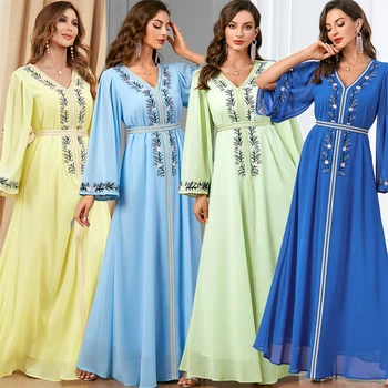 Etninės šifono arabiškos suknelės moterims prašmatniais siuvinėjimais pilnomis rankovėmis V-Neck varčios Chalatas Marokas Dubajus Musulmonų drabužiai Ramadanas